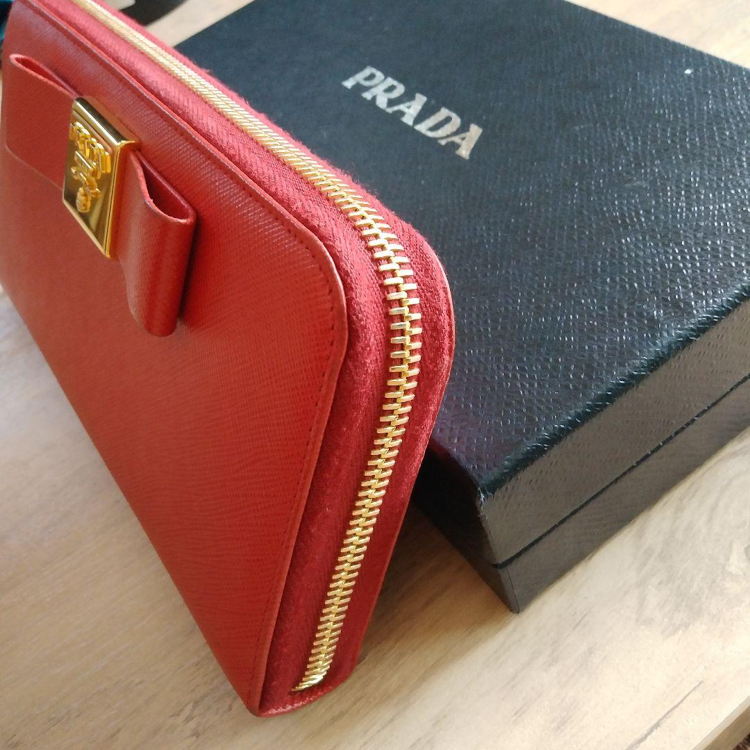 PRADA レッドレザー 長財布 リボン付き