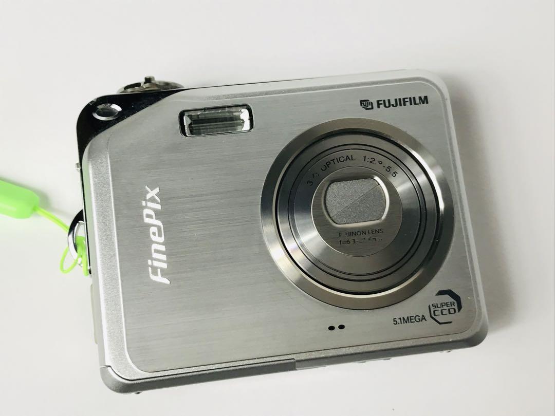 FUJIFILM FinePix V10 デジカメ 美品 a2763 FUJIFILM FinePix V10 デジカメ 美品 a2763 - メルカリ