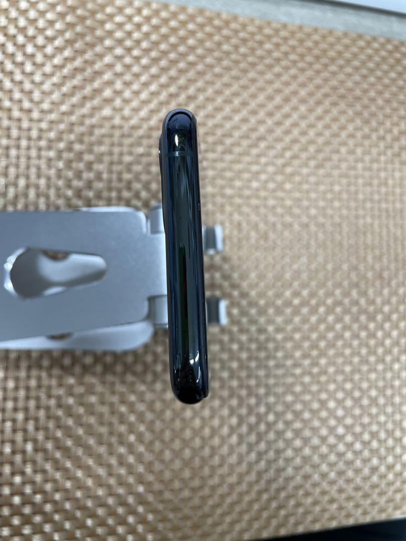 iPhone 11 Pro 64 GB ミッドナイトグリーンSIMフリー