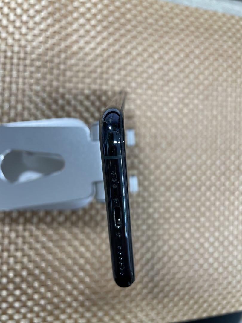 iPhone 11 Pro 64 GB ミッドナイトグリーンSIMフリー
