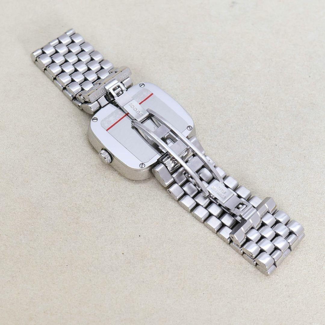 稼働 GUCCI 腕時計 125 4 美品 Gベゼル 外箱 新品電池 1598