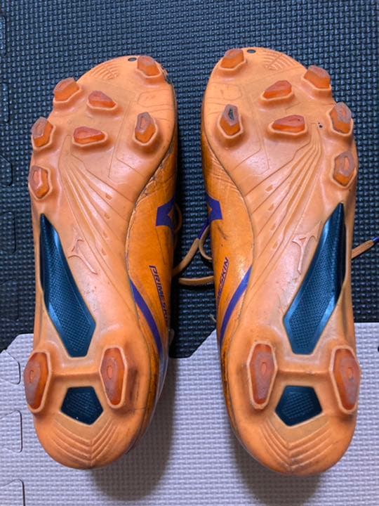 サッカースパイク ミズノ バサラ001TC 25cm | hornnes.no