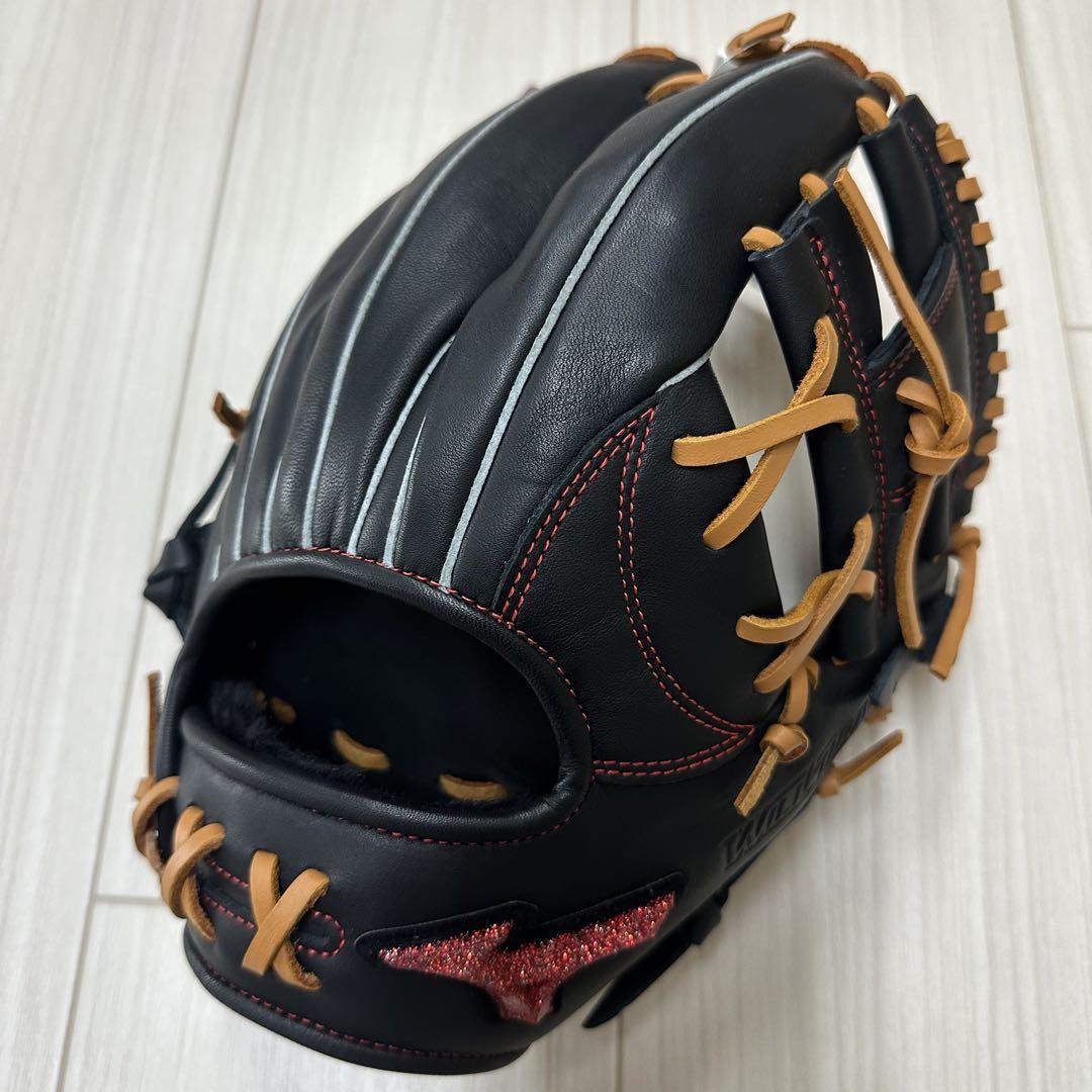 ミズノ　一般軟式用ウィルドライブ レッド(限定)　内野手用　ブラック　右投げ