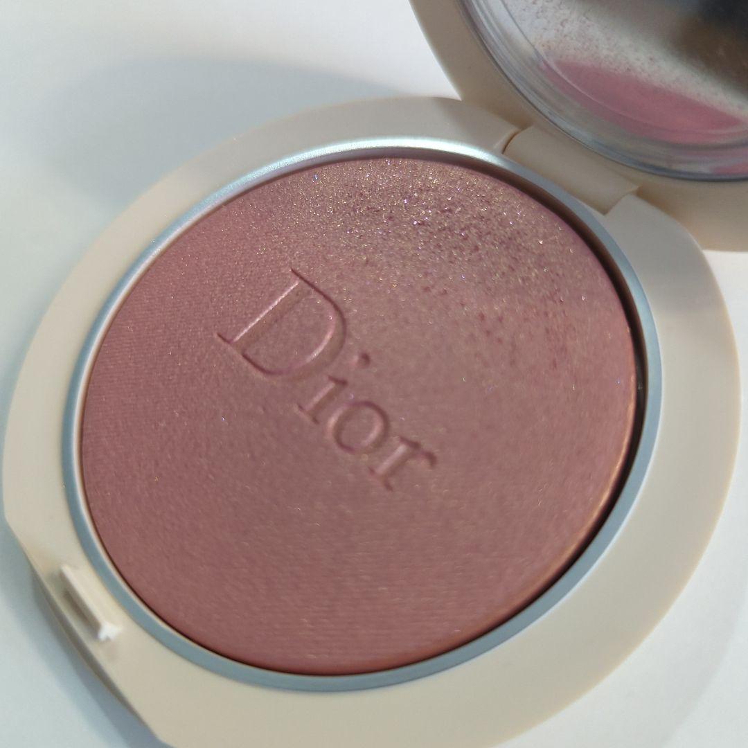 Dior ディオールスキンフォーエヴァー クチュール ルミナイザー 06
