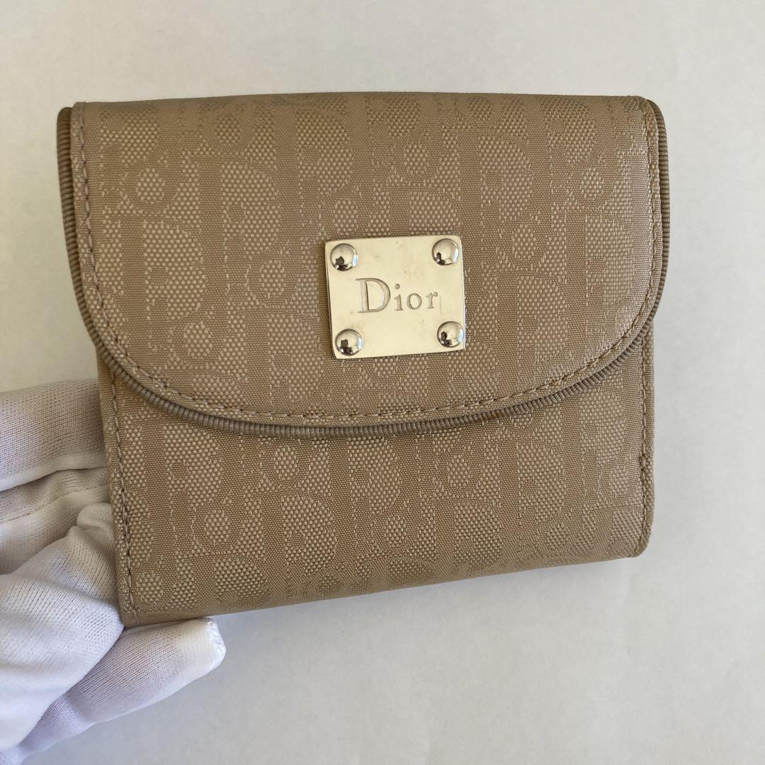 Dior 二つ折り財布 ベージュ Dior 二つ折り財布 ベージュ