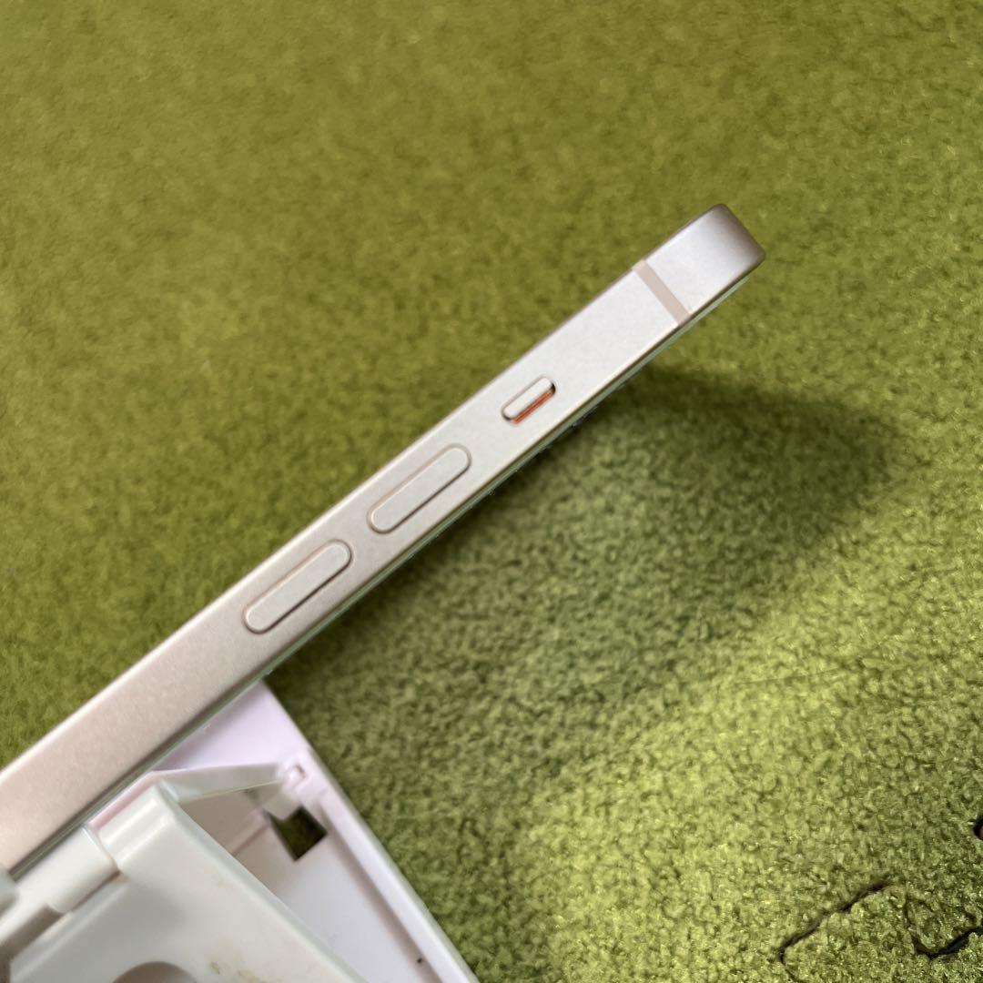 美品！iPhone13 256GB 　SIMフリーシムフリーピンク　pink