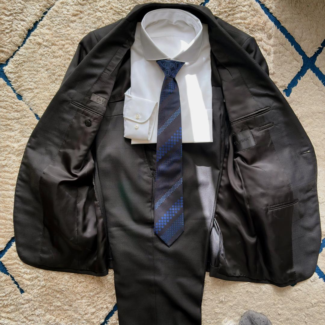 【美品】　DURBAN ダーバン / ブラックスーツセットアップ、　チェック