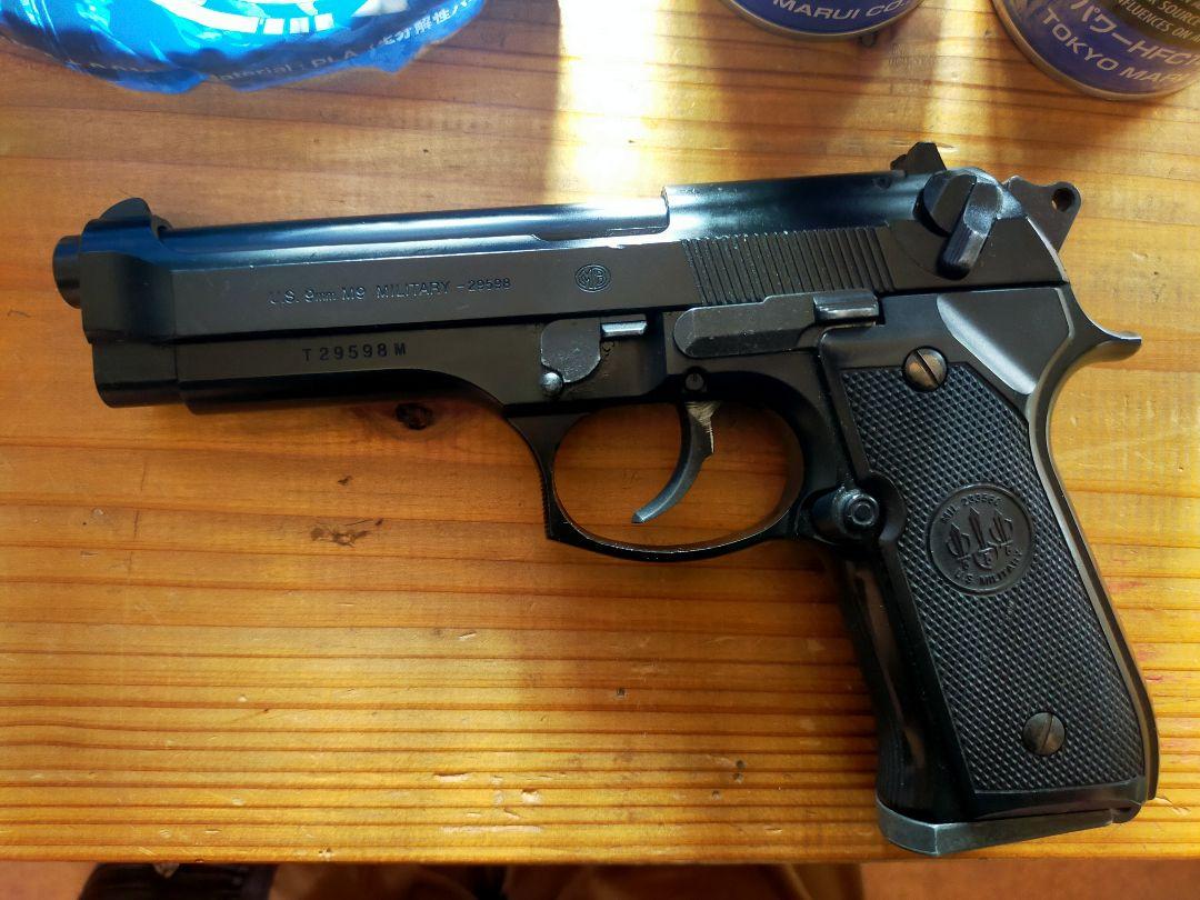 専用【中古】東京マルイ ベレッタM92F ガスブローバック　ガスとＢＢ弾セット