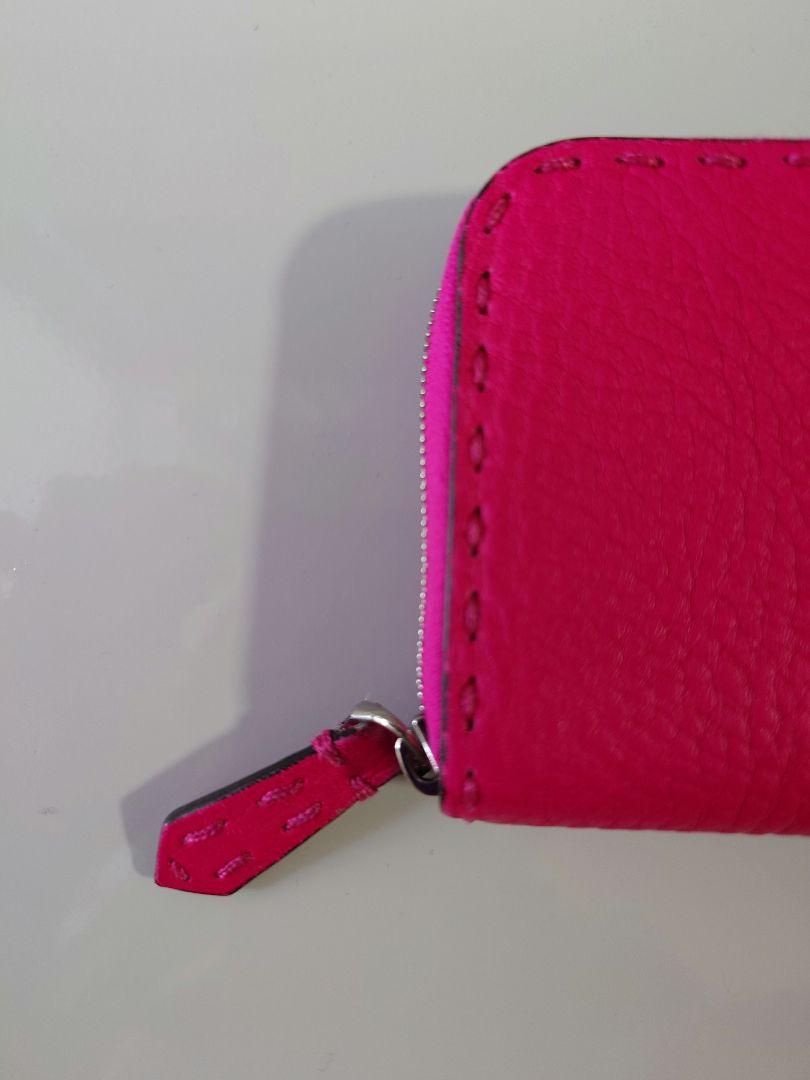 FENDI フェンディ　ラウンドジップ　コインケース　ピンク FENDI 】フェンディ／ラウンドファスナー コインケース／ピンク