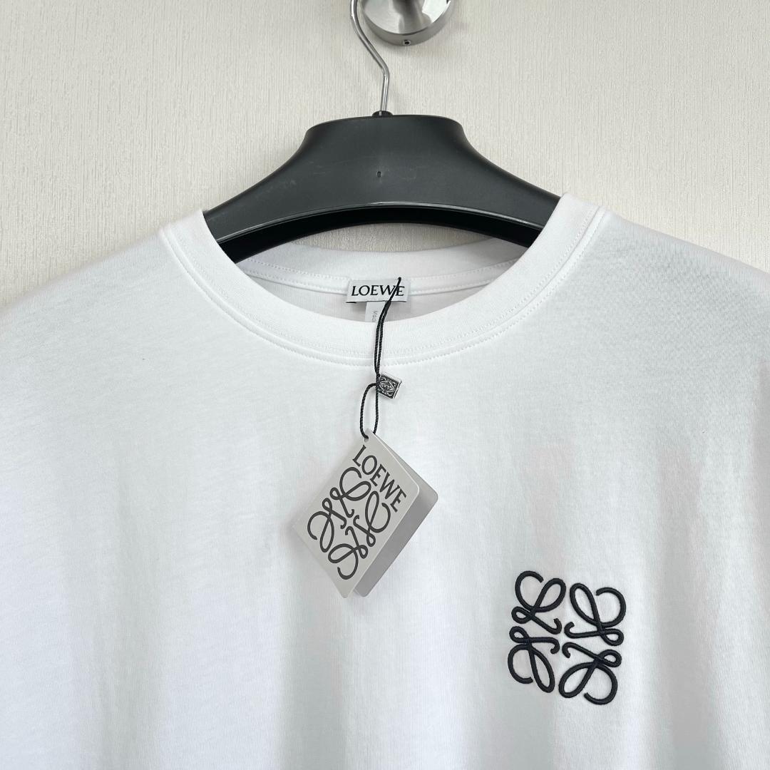 ✨【美品】LOEWE ホワイト Tシャツ Mサイズ - メルカリ