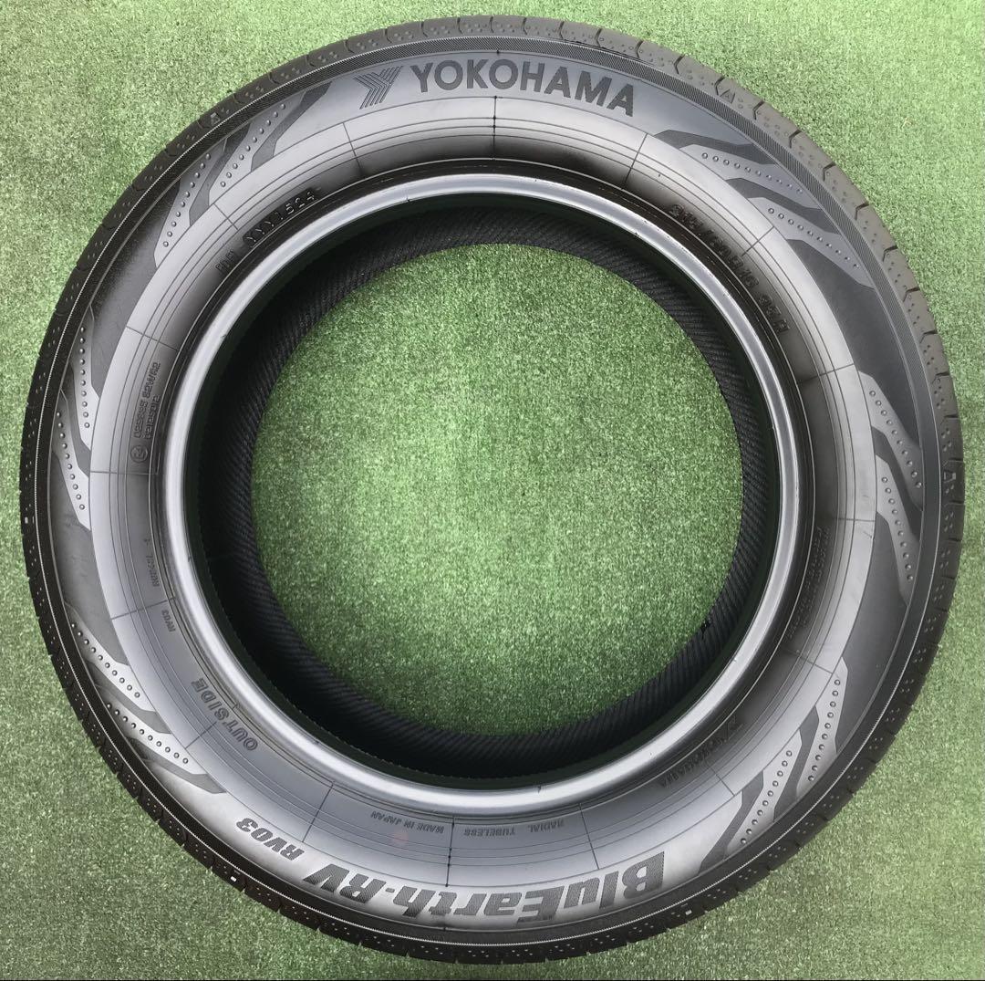 215/60 R16、YOKOHAMA BluEarth RV03、2024年