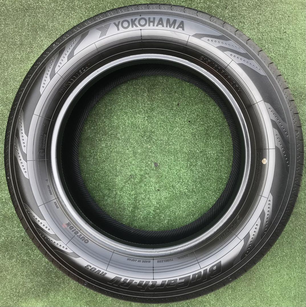 215/60 R16、YOKOHAMA BluEarth RV03、2024年