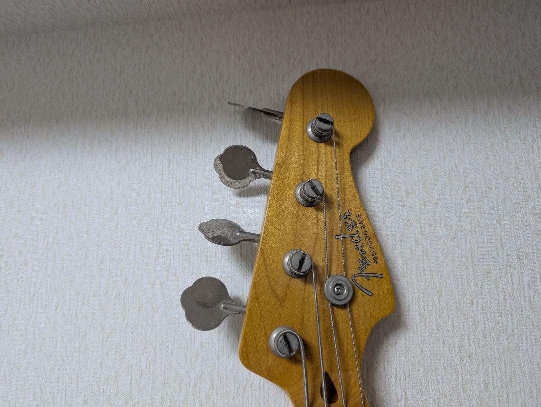 Fender Bass サンバースト 4弦