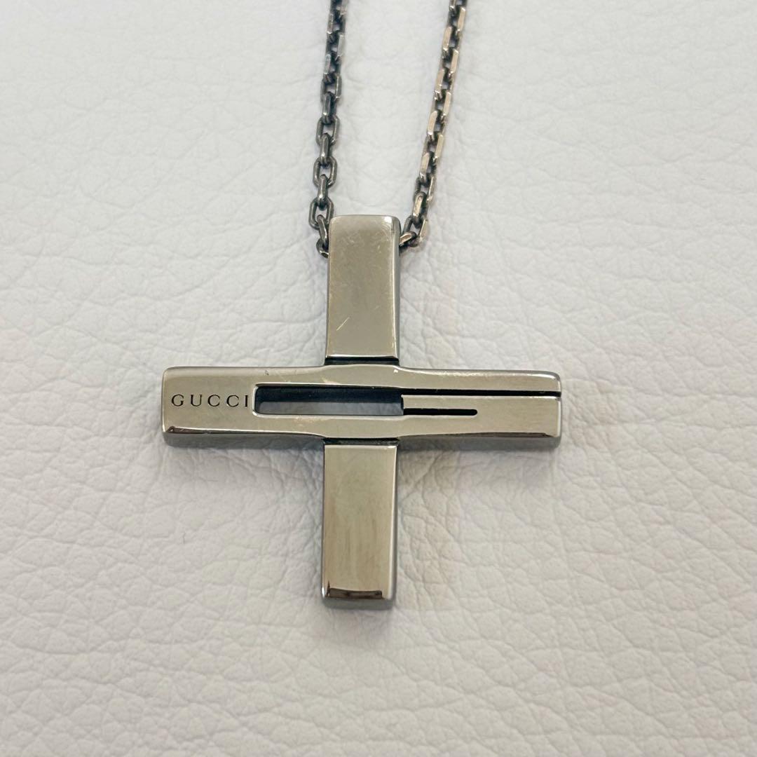 【美品】GUCCI グッチ　カットアウト　クロス　ネックレス　十字架モチーフ