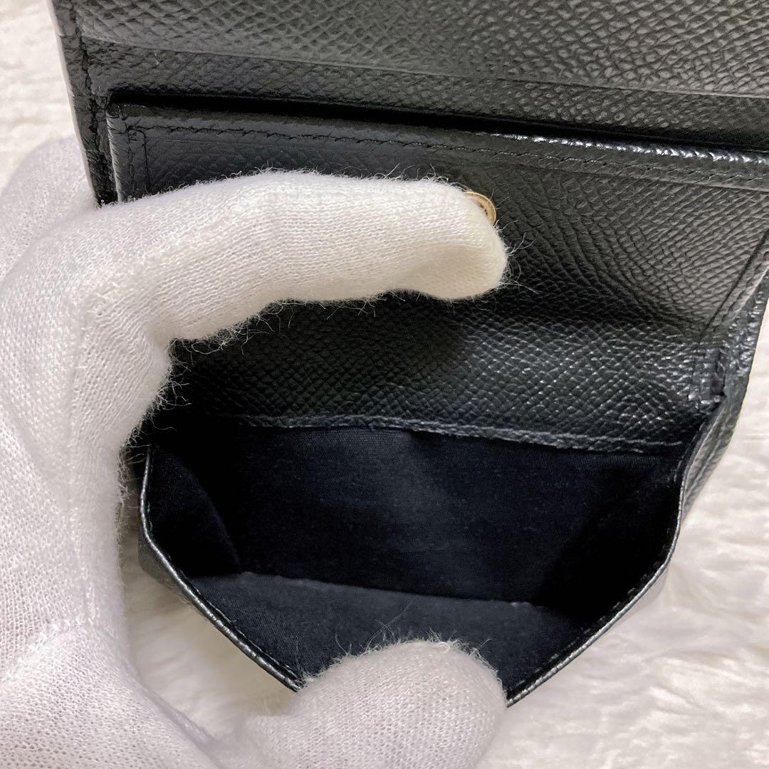 ♡超極美品♡フェラガモ ダブルガンチーニ 二つ折り財布 コンパクトウォレット 黒 ♡超極美品♡フェラガモ ダブルガンチーニ 二つ折り財布
