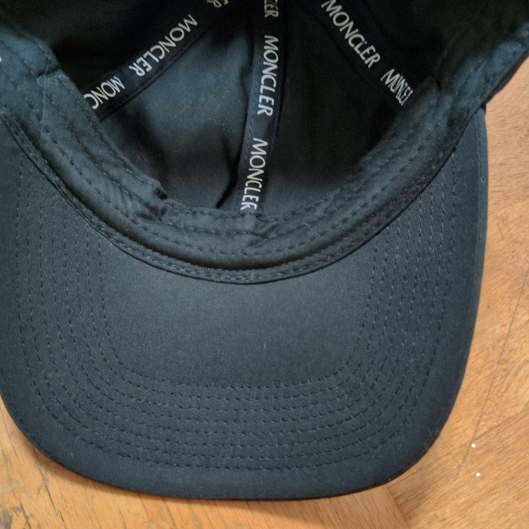 モンクレール　PEACEOFMIND 黒キャップ