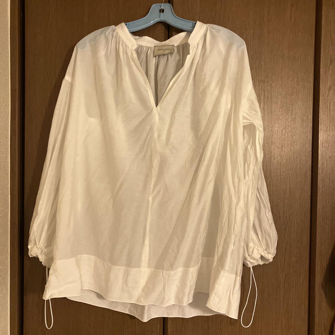 UNITED ARROWS ホワイト Vネック トップス