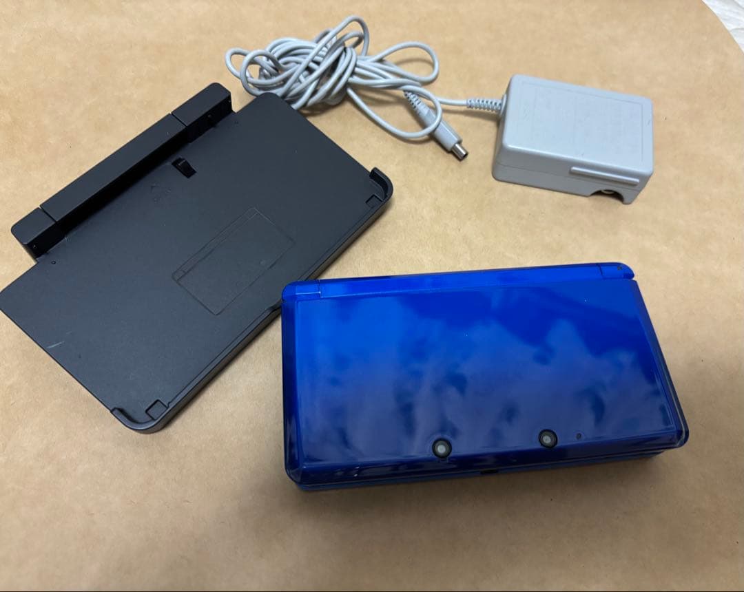 ニンテンドー3DS 本体 SDカード付きNintendo 3DS