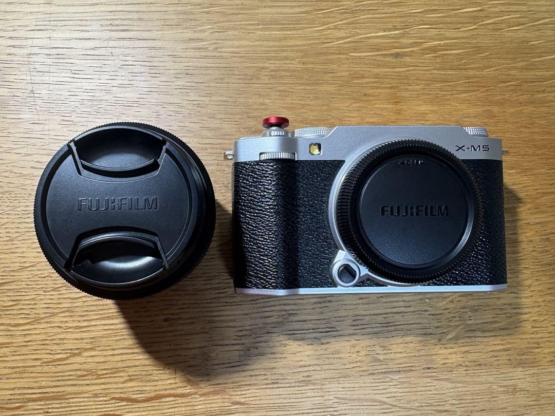 FUJIFILM XM5