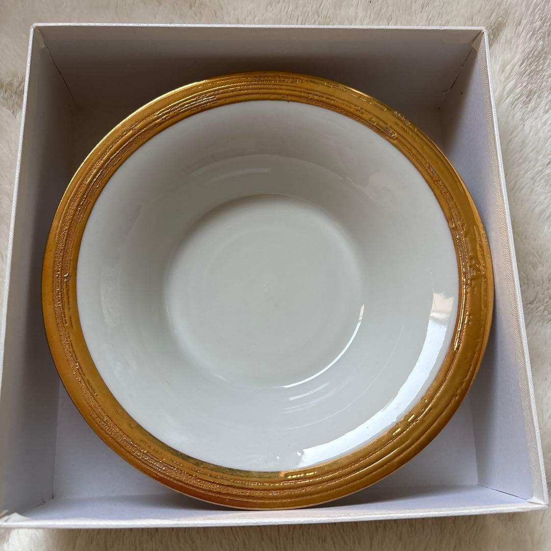 モナコ王室御用達Manufacture de MONACO ゴールド縁白色ボウル
