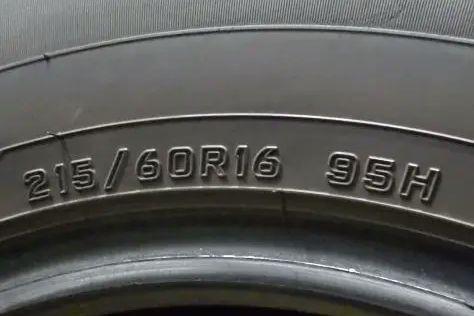 札幌発 215/60R16 DUNLOP 夏タイヤ 23年製 4本 着払い - メルカリ