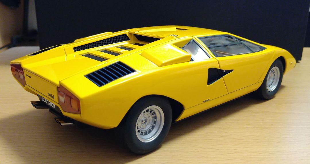 オートアート 1/18 ランボルギーニ カウンタック LP400 イエロー