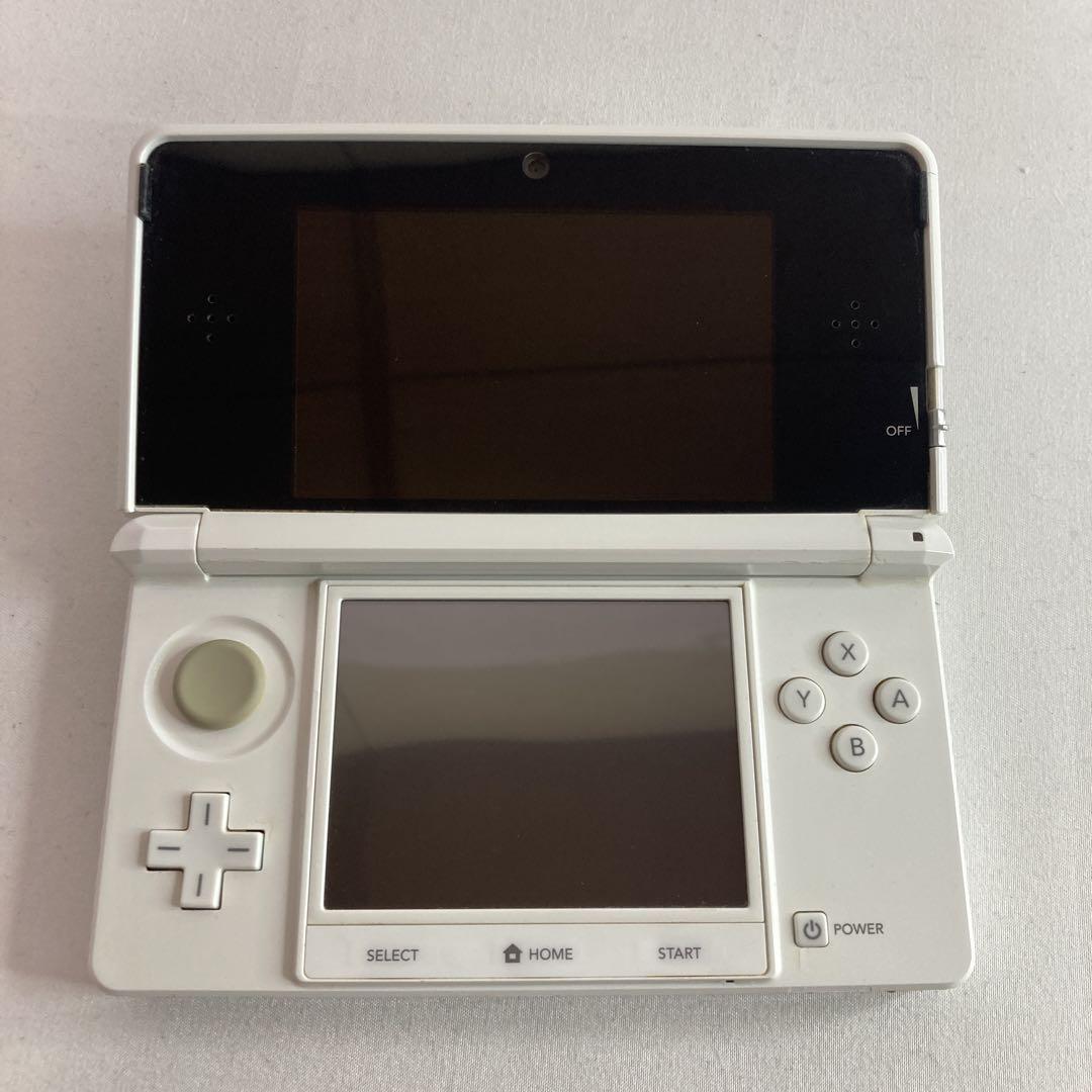 ニンテンドー3DS ピュアホワイト