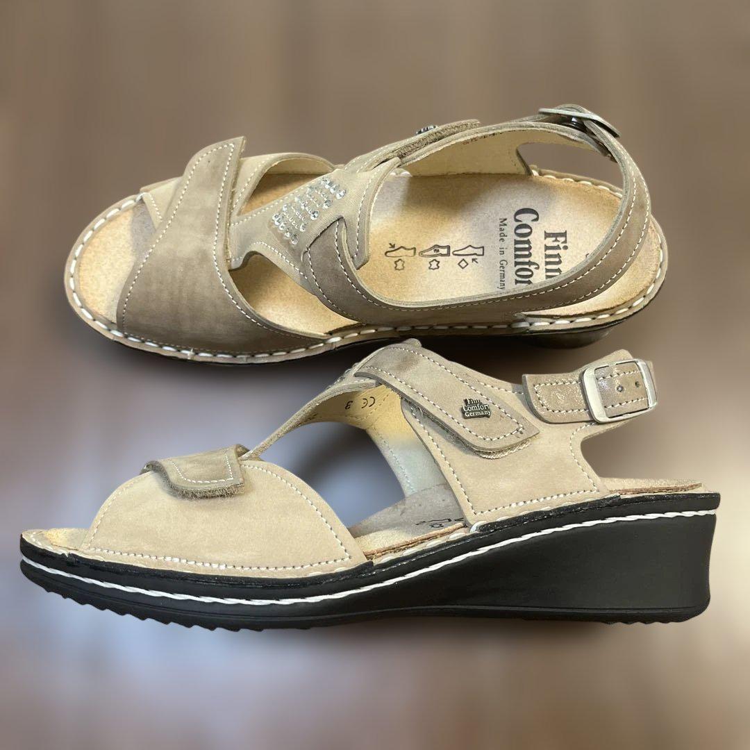 新品 Finn Comfort ベージュ サンダル サイズ3 (22.5cm)
