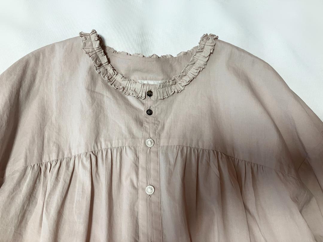 GASA*／24SS 定価4万円 双子座 フリルカラーブラウス スモーキー