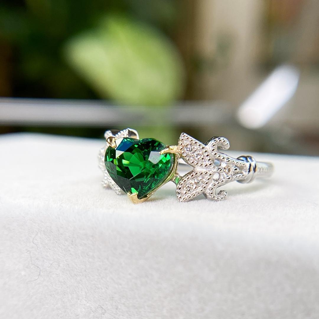 大粒レア☆天然ツァボライト ハートシェイプ 「希望のふた葉リング」1.7ct