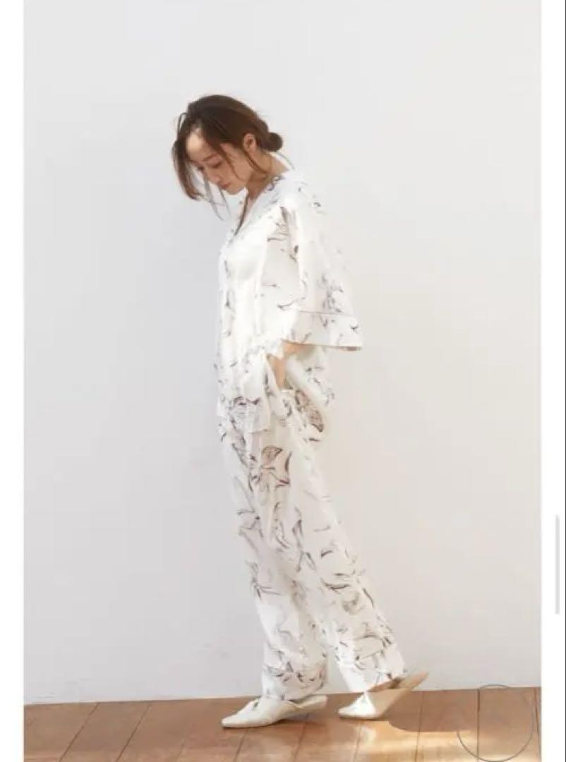 美品！神崎恵×SNIDEL HOMEルームウェア上下