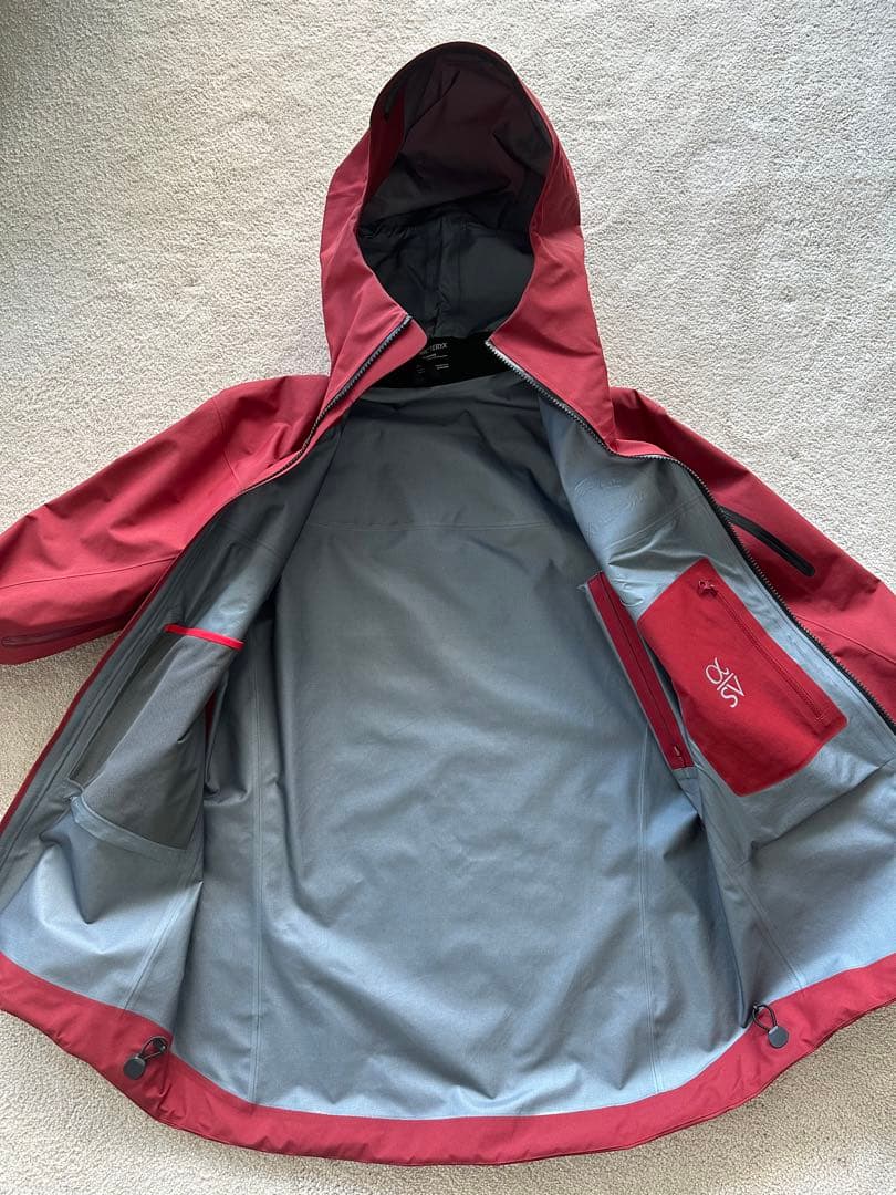 ARC'TERYX / Alpha SV Jacket アークテリクス ボルドー - メルカリ