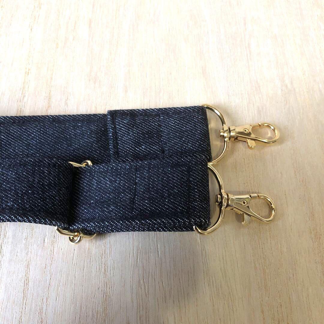 ショルダーバッグ ハンドメイド デニムリメイク ブラック ゴールド - メルカリ