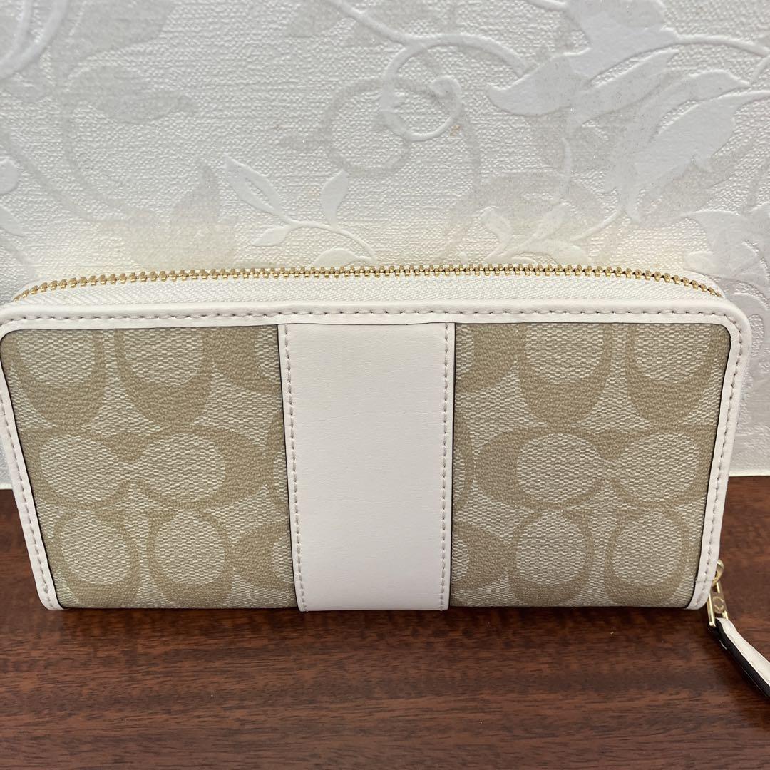 未使用♡正規品♡ 少し難COACH 長財布 シグネチャー オフ