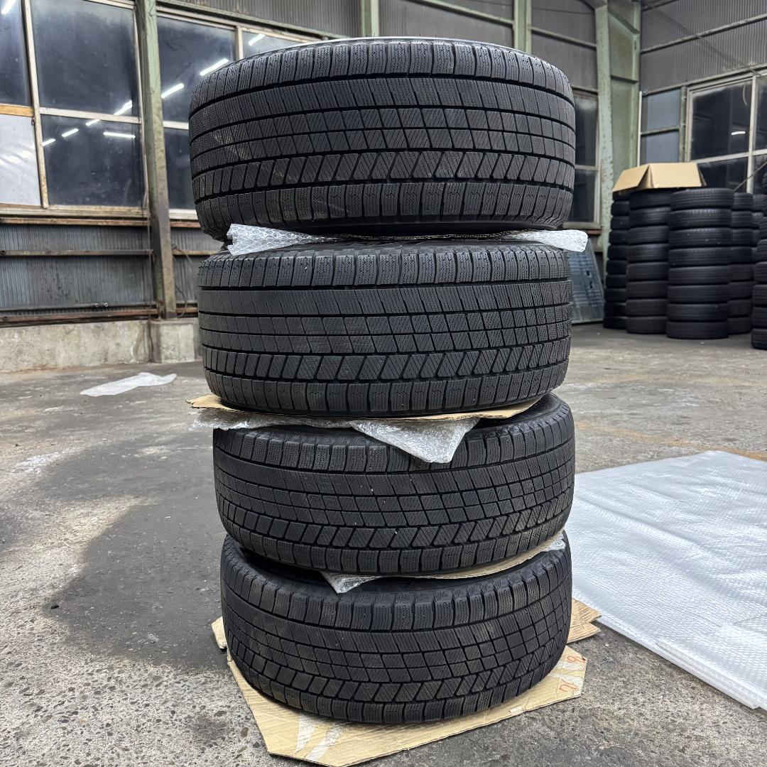 [美品] LEXUS IS350 Fスポーツ R19 VRX3 スタッドレスタ
