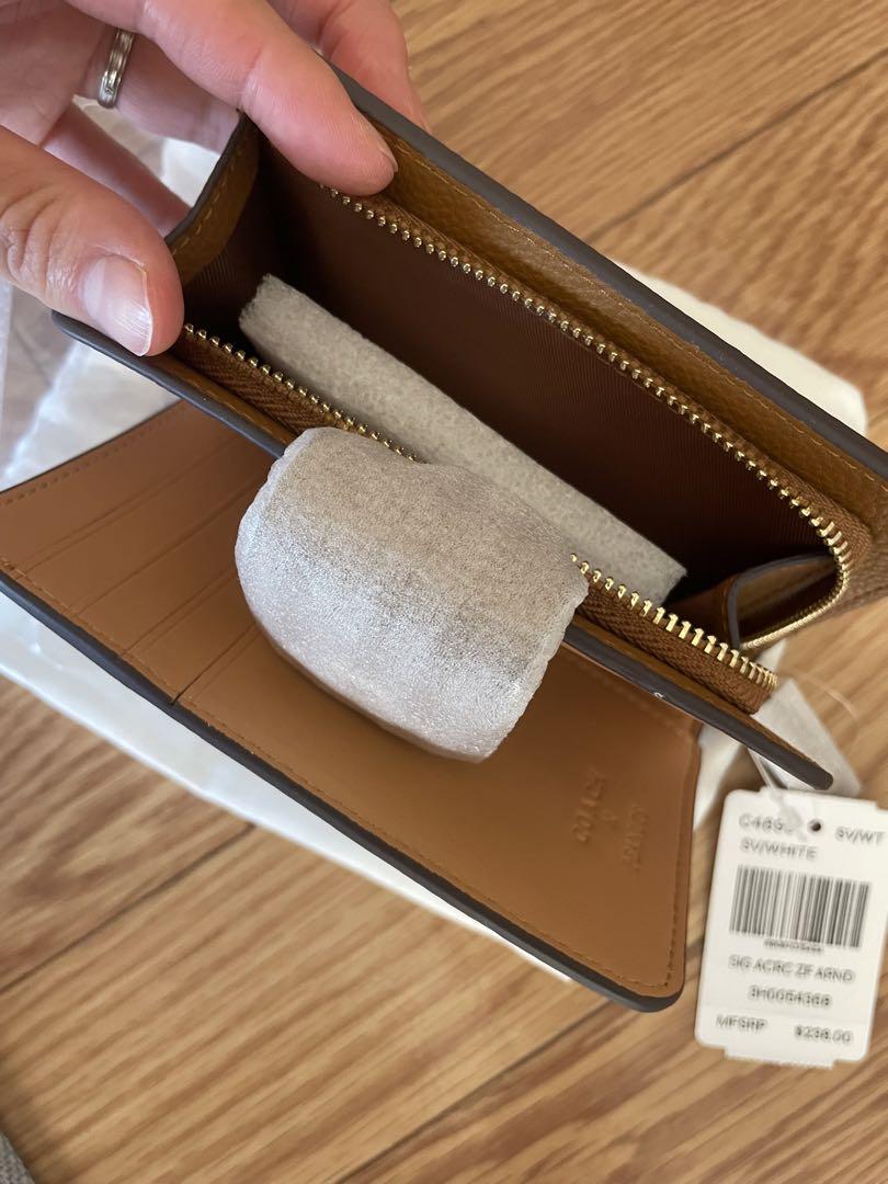 コーチ　二つ折り財布　スヌーピー　新品未使用