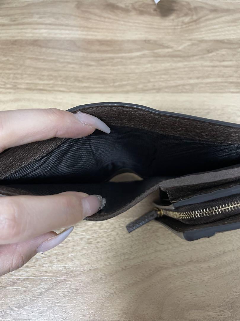 GGウォレット 二つ折り財布
