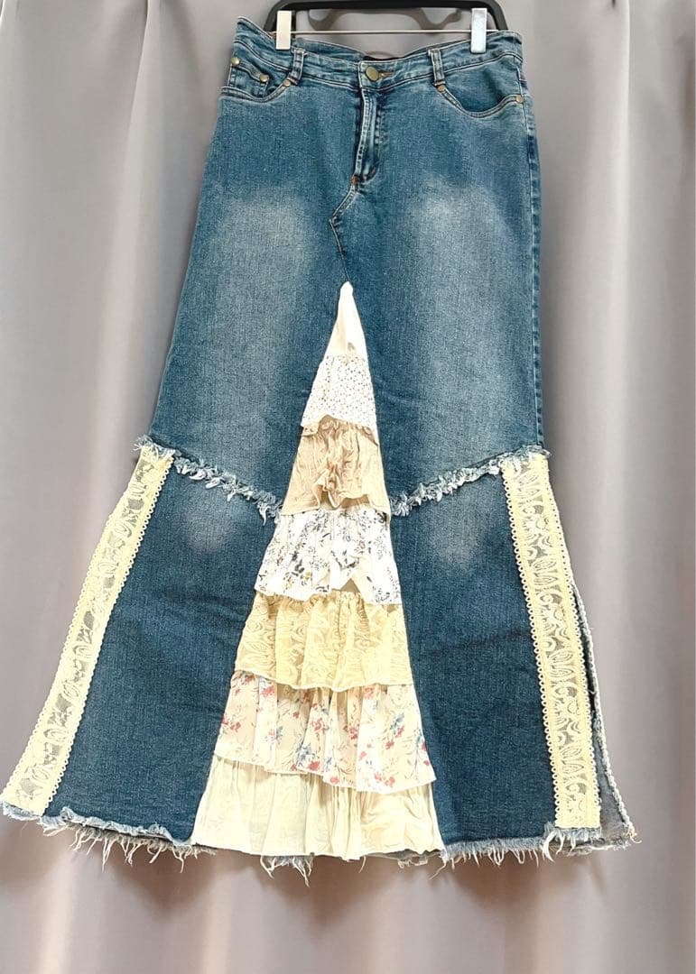 vintage マキシ丈リメイクフリルデニムロングスカート フレア 個性的レース vintage マキシ丈リメイクフリルデニムロングスカート フレア 個性的レース