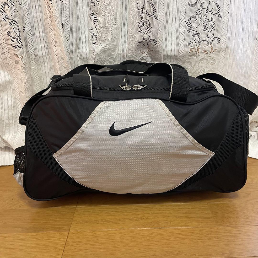 NIKE ナイキ　ボストンバッグ　ゴルフバッグ　刺繍ロゴ　2way ブラック　黒
