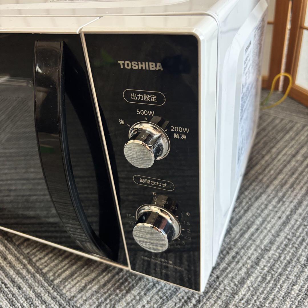 東芝 電子レンジ フラット庫内 ヘルツフリー ER-SM17-W - メルカリ