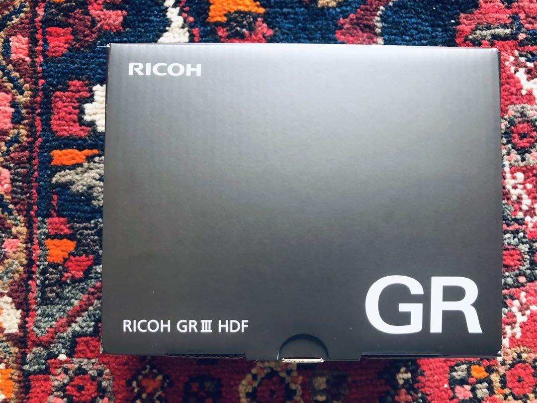 【新品未開封】RICOH GR III HDF三年保証 新品・未開封】RICOH GR III HDF デジタルカメラ 3年保証付