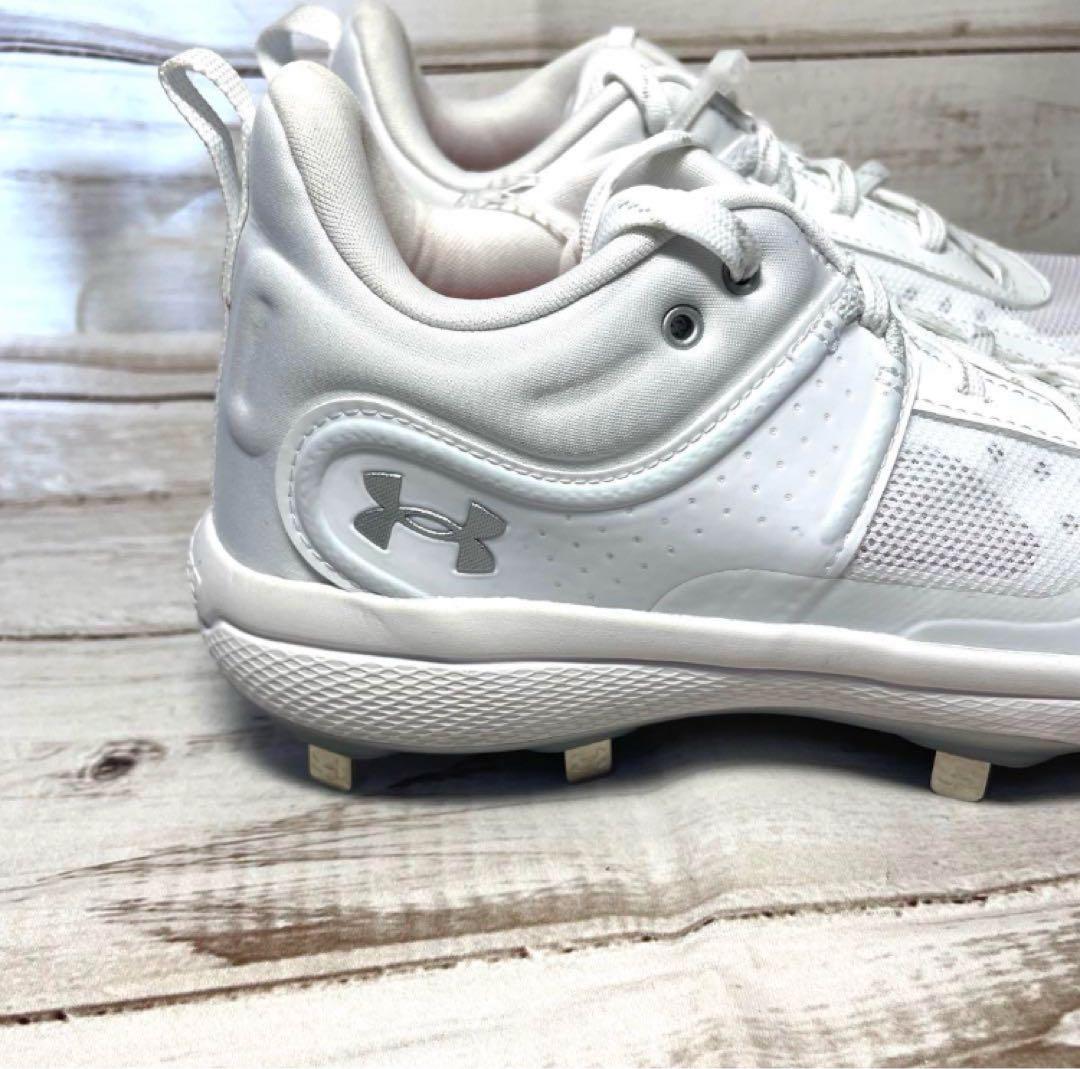 Under Armour ホワイト スパイクシューズ 野球　ソフトボール
