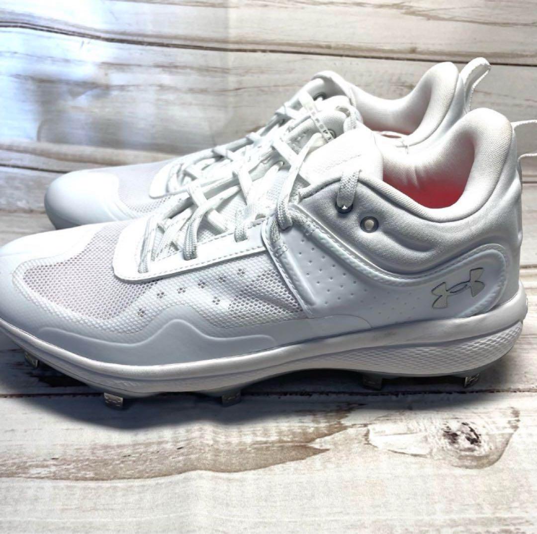 Under Armour ホワイト スパイクシューズ 野球　ソフトボール