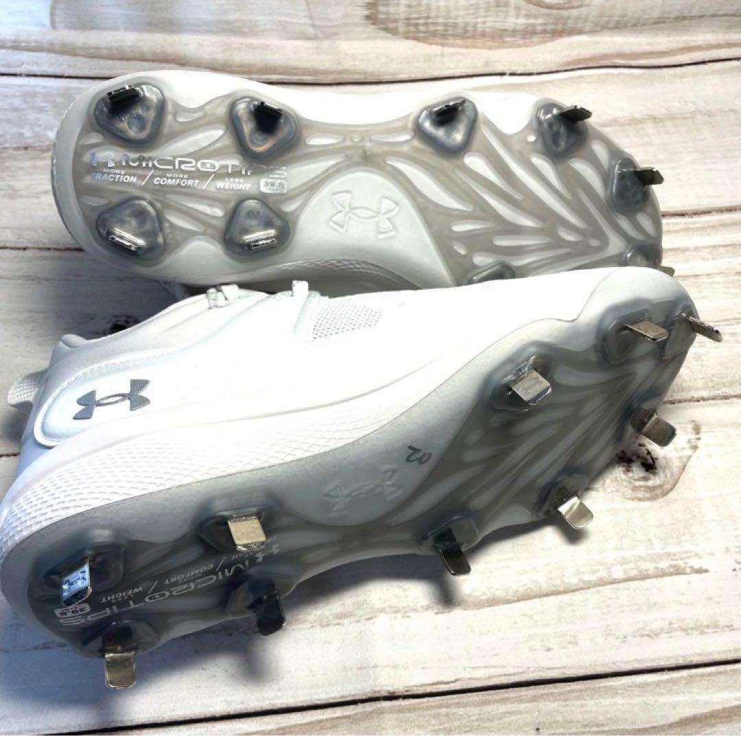 Under Armour ホワイト スパイクシューズ 野球　ソフトボール