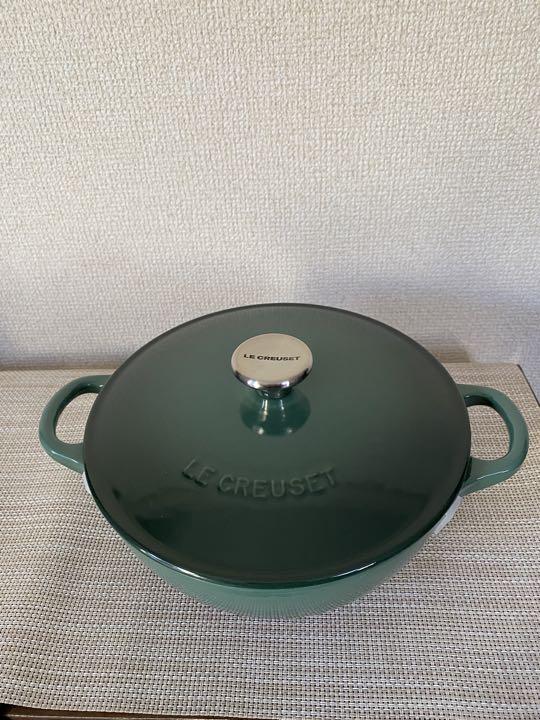 新品未使用　ルクルーゼ　人気　マルミット18センチ　アーティチョーク