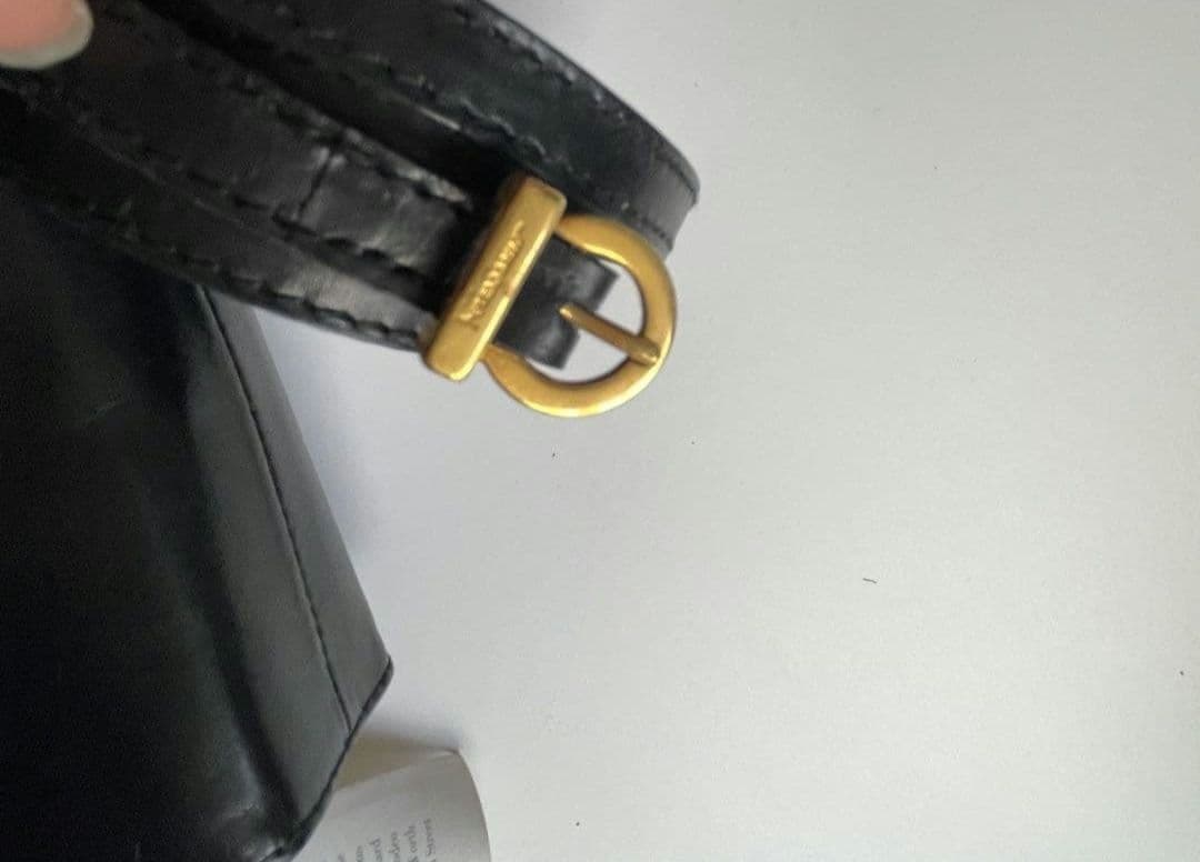 財布 ショルダー