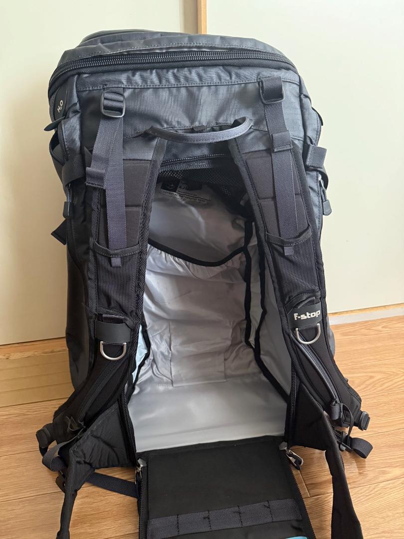f-stop AJNA 40L カメラバッグ 大容量 黒（インナーなし）