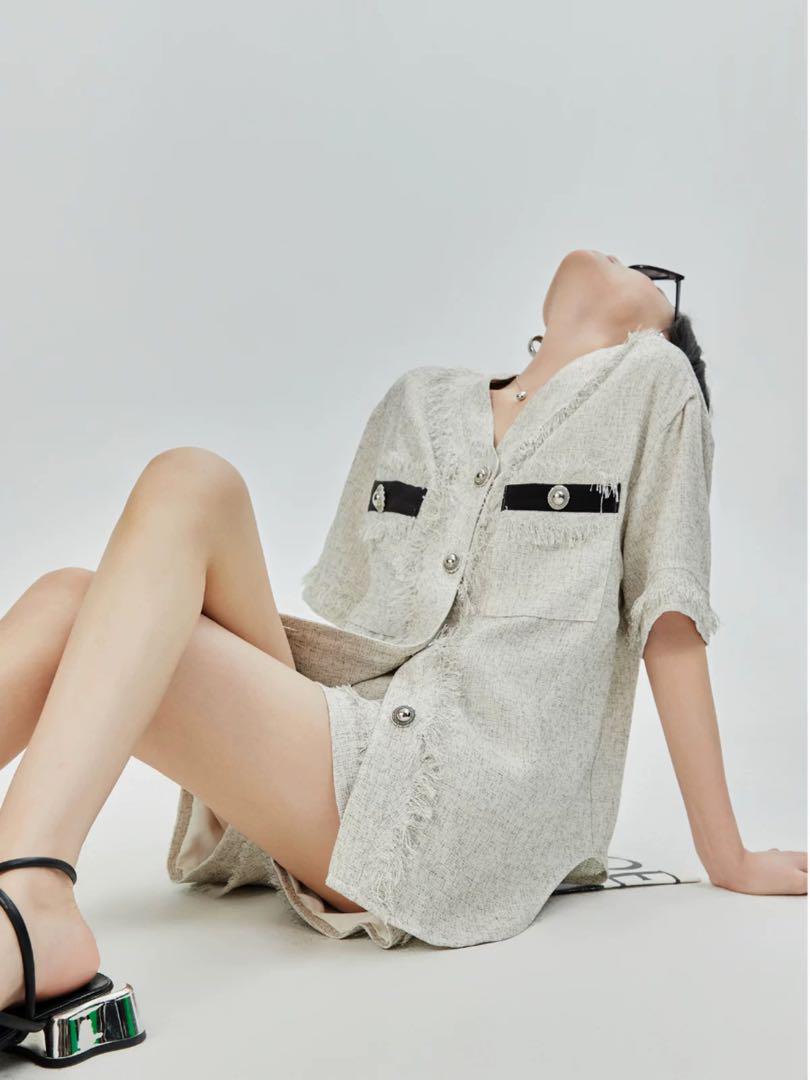 Little Fragrance V-Neck Tops / Shorts