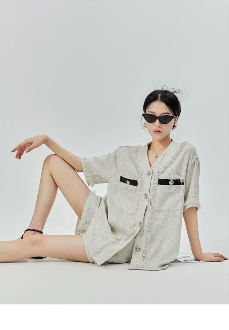 Little Fragrance V-Neck Tops / Shorts