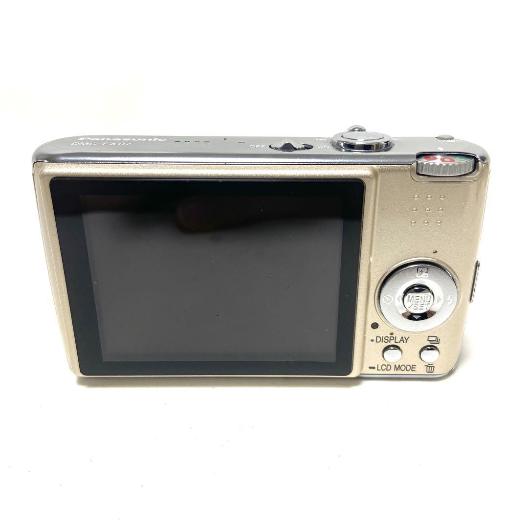 Panasonic LUMIX　DMC-FX07　ゴールド Panasonic Lumix DMC-FX07 Digital Camera Gold English